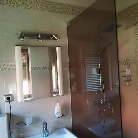 Betty بيت ضيافة